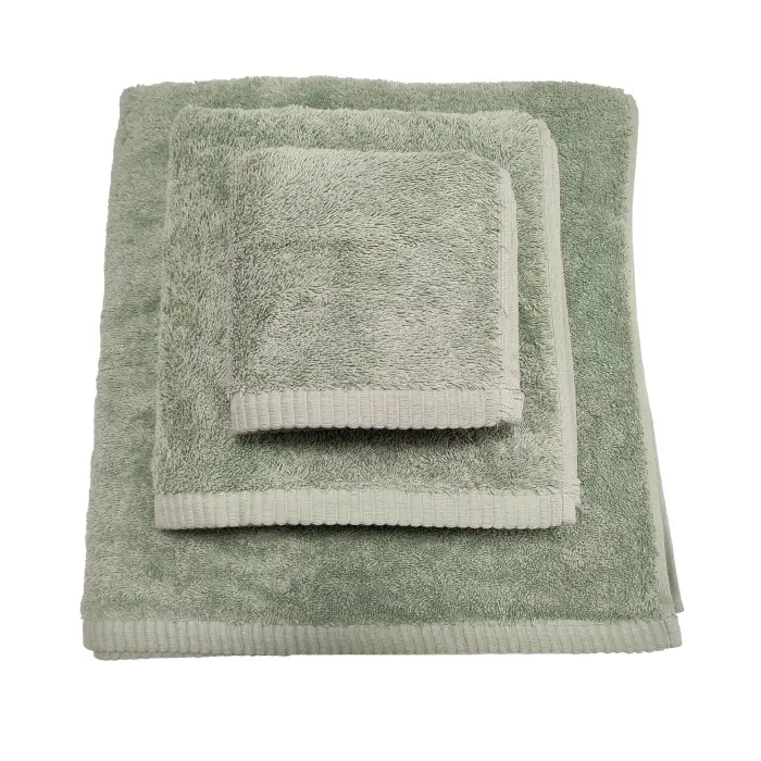 Prosop de baie uni 'LOTUS' – set de 3 bucăți – culoare verde - 3046 - Prosop de baie uni 'LOTUS' – set de 3 bucăți – culoare verde - 3046